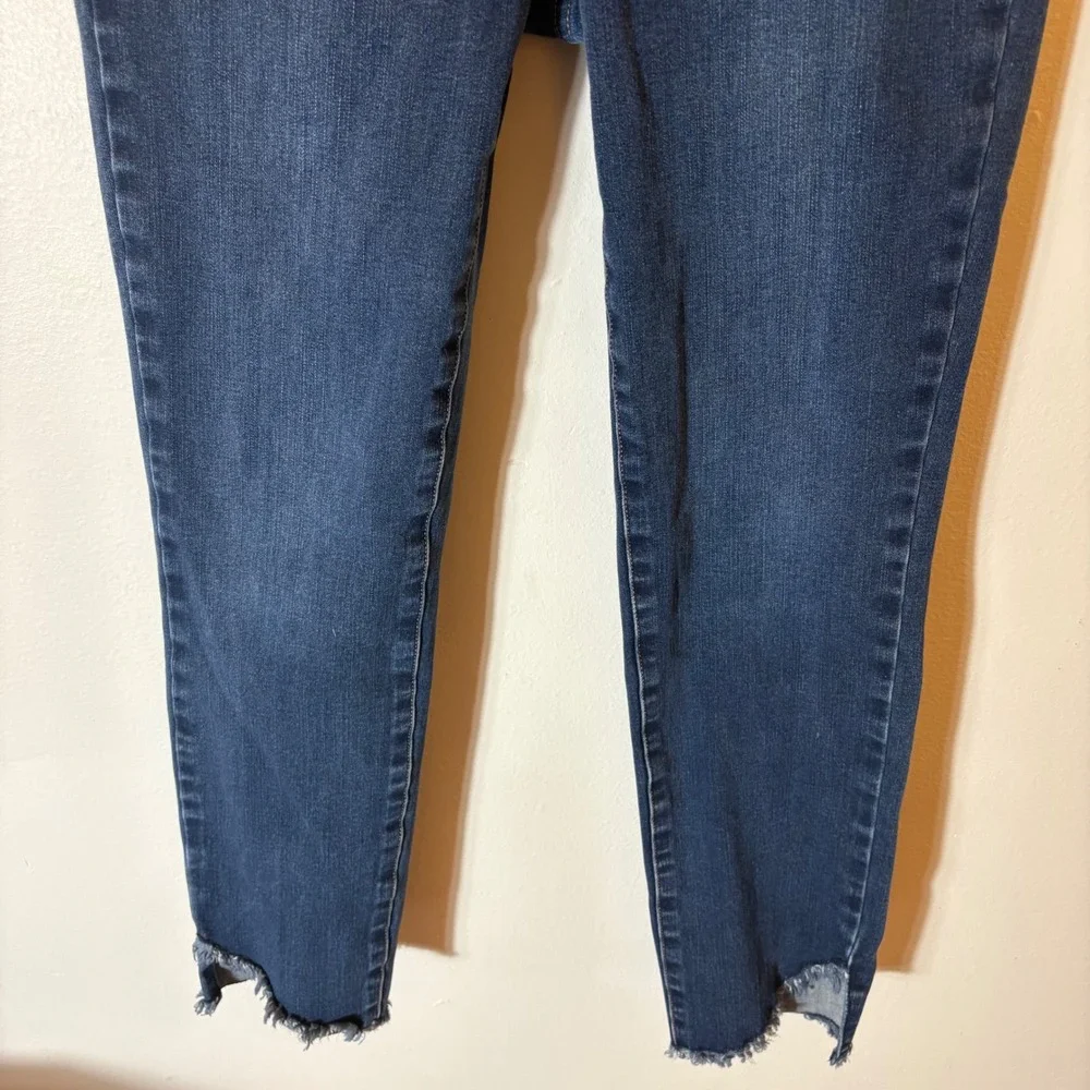 Soft Surroundings‎ Asymmetric Raw Hem Ankle Distressed Jeans Size 4